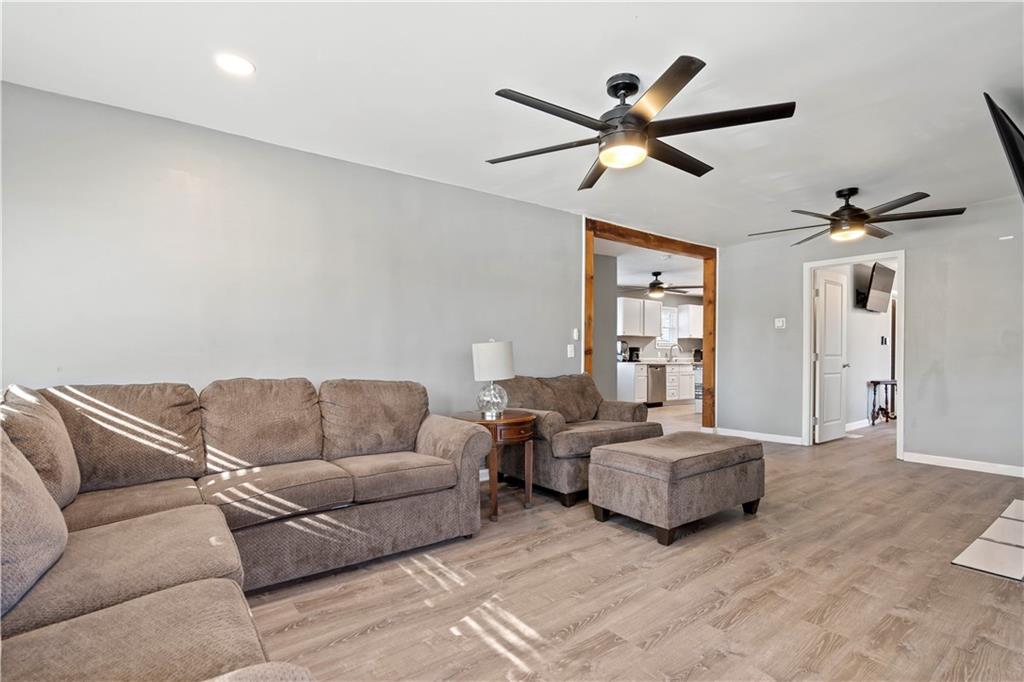 Photo 7 of 2224 E 68th Terrace