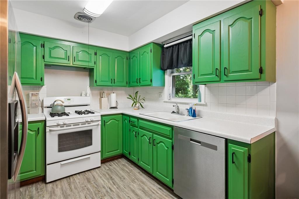 Photo 7 of 1315 W 25th Street S