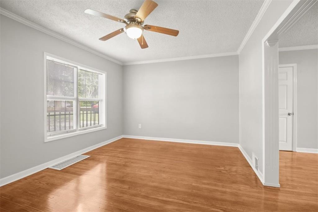 Photo 3 of 1409 S Kings Highway