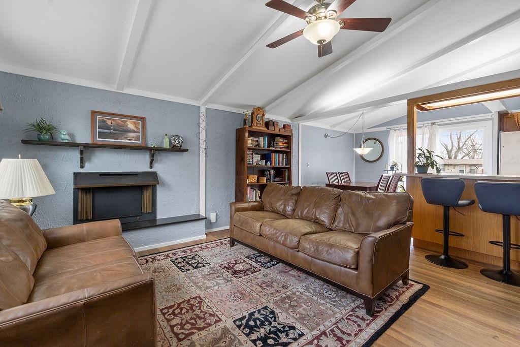 Photo 4 of 5613 N Euclid Avenue