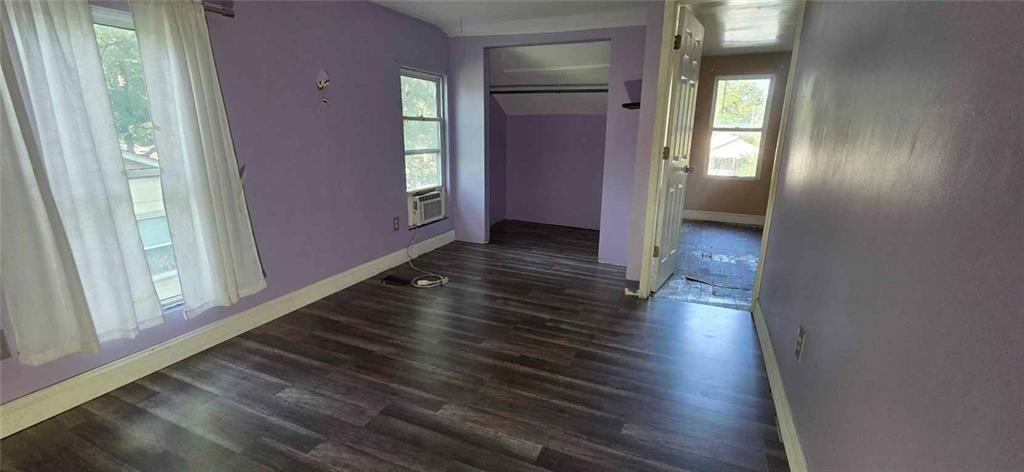Photo 4 of 121 N ASH Avenue