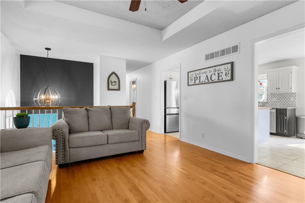 Photo 5 of 1508 NW Nicholas Drive