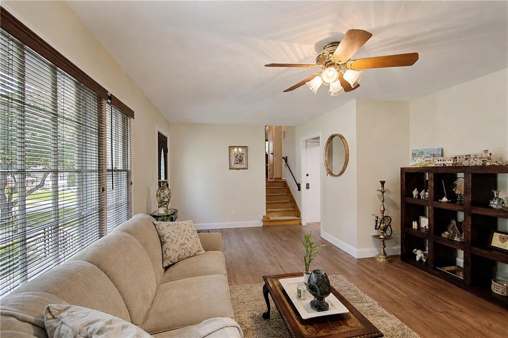Photo 5 of 3405 NE 49Th Terrace