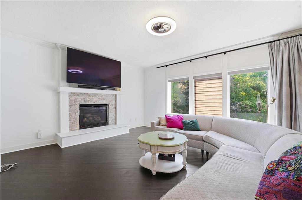 Photo 6 of 8808 N Oxford Avenue
