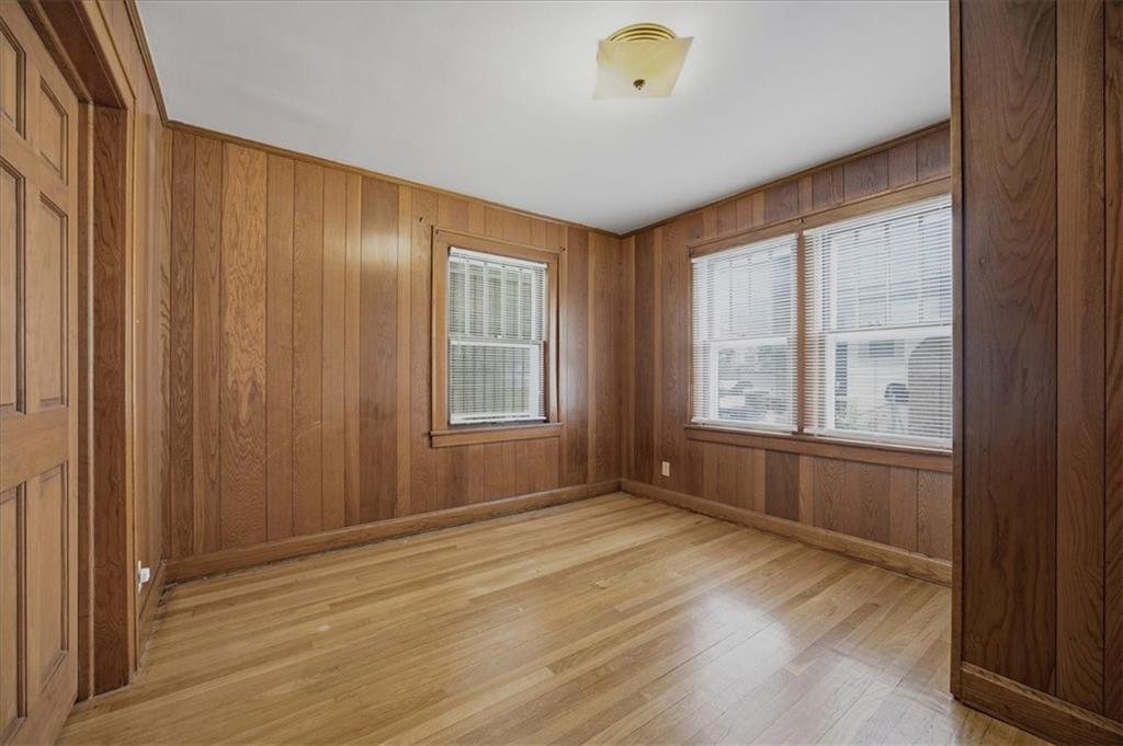 Photo 6 of 1800 FREEMAN Avenue