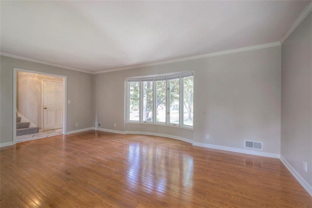 Photo 3 of 10713 W 98th Street
