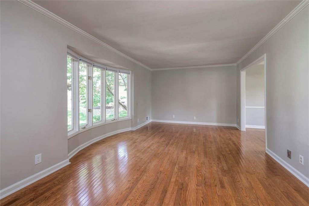 Photo 4 of 10713 W 98th Street