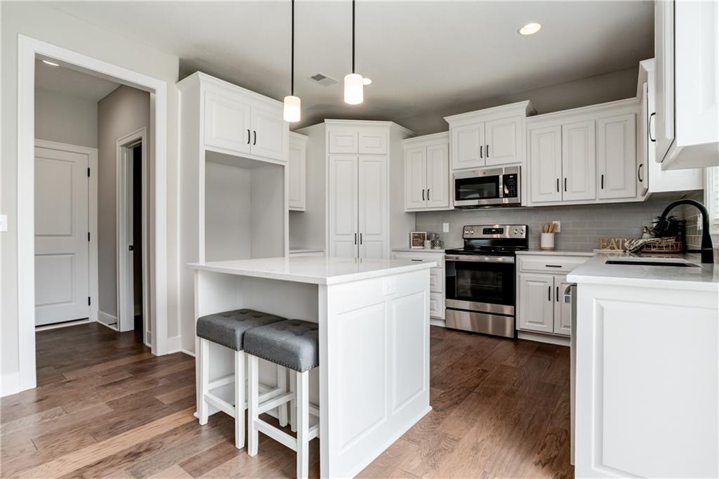 Photo 2 of 28601 W 162nd Street