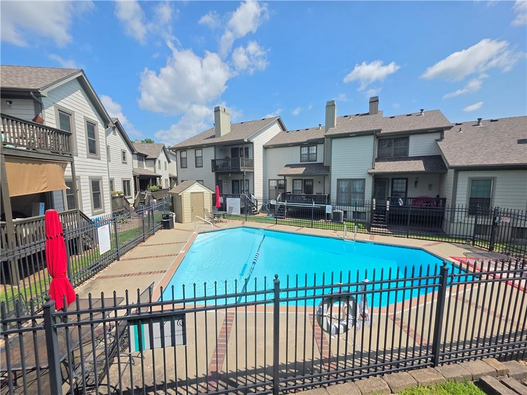 Photo of 7460 Nall Avenue in Prairie Village, KS
