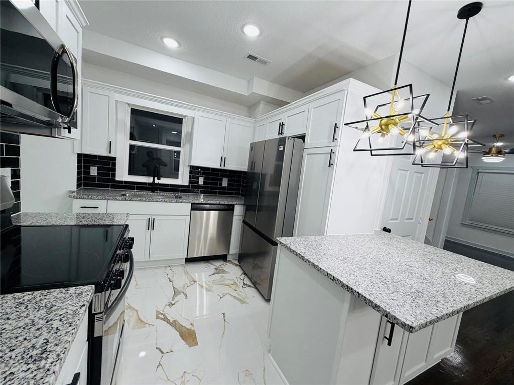 Photo 4 of 222 N 18th Street