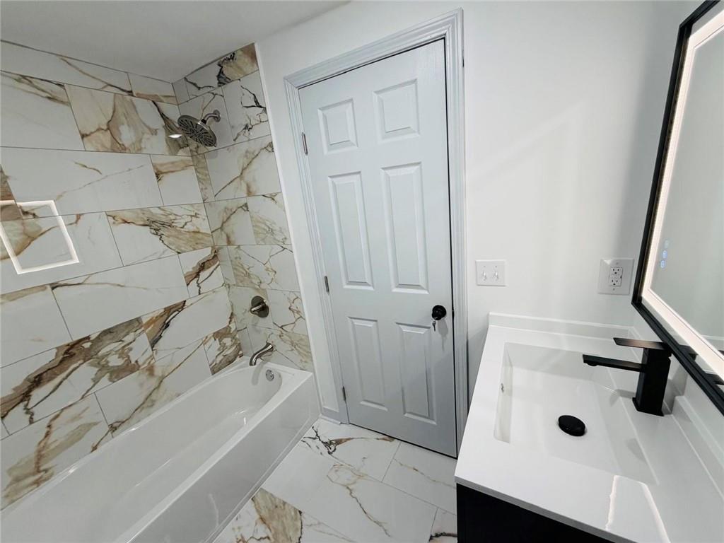 Photo 6 of 222 N 18th Street