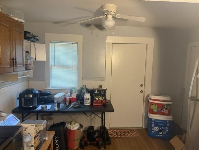 Photo 4 of 10120 GOLF Avenue