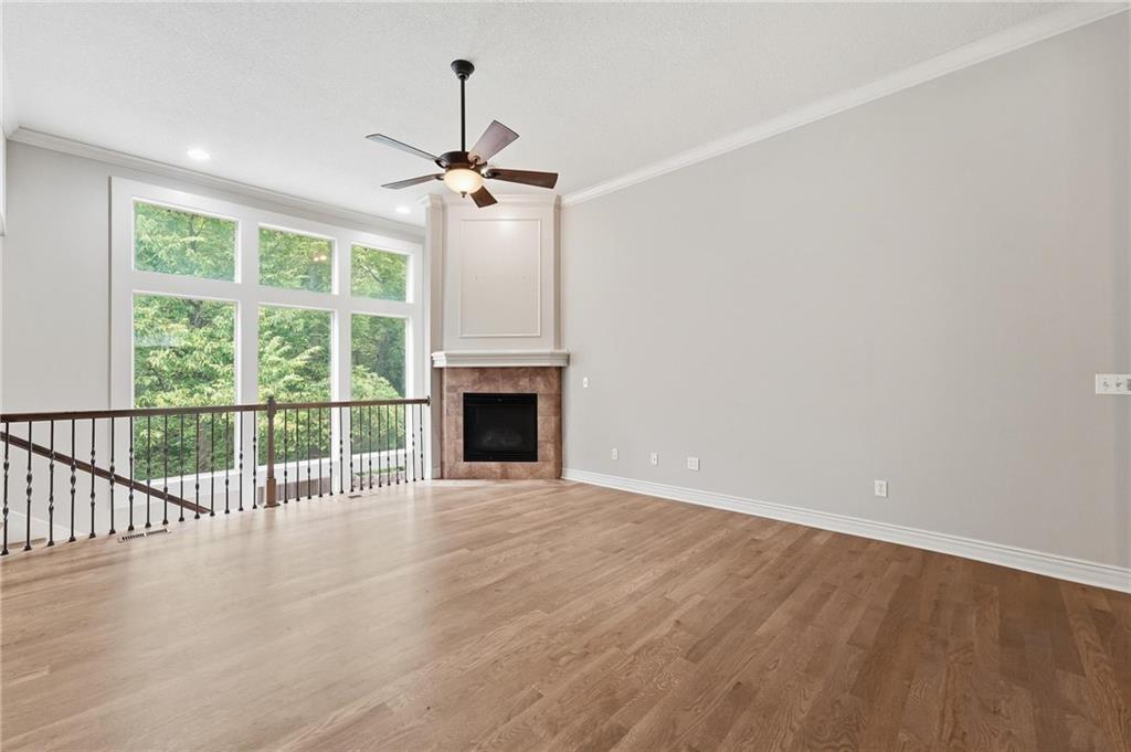 Photo 3 of 9038 N Saint Clair Avenue