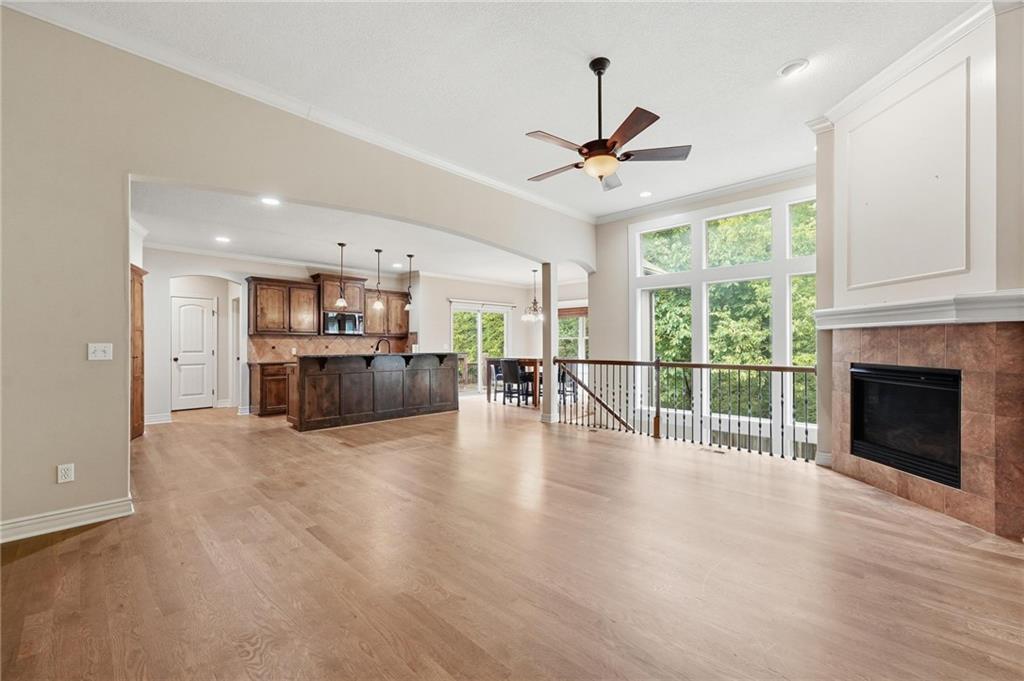 Photo 7 of 9038 N Saint Clair Avenue