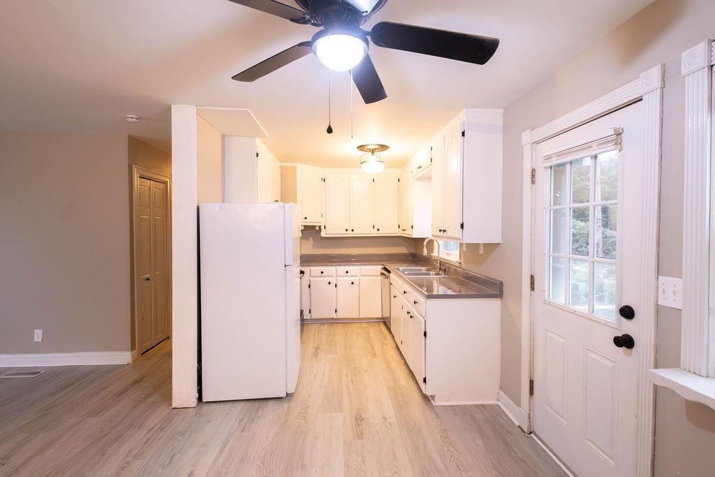 Photo 7 of 10905 E 47th Street