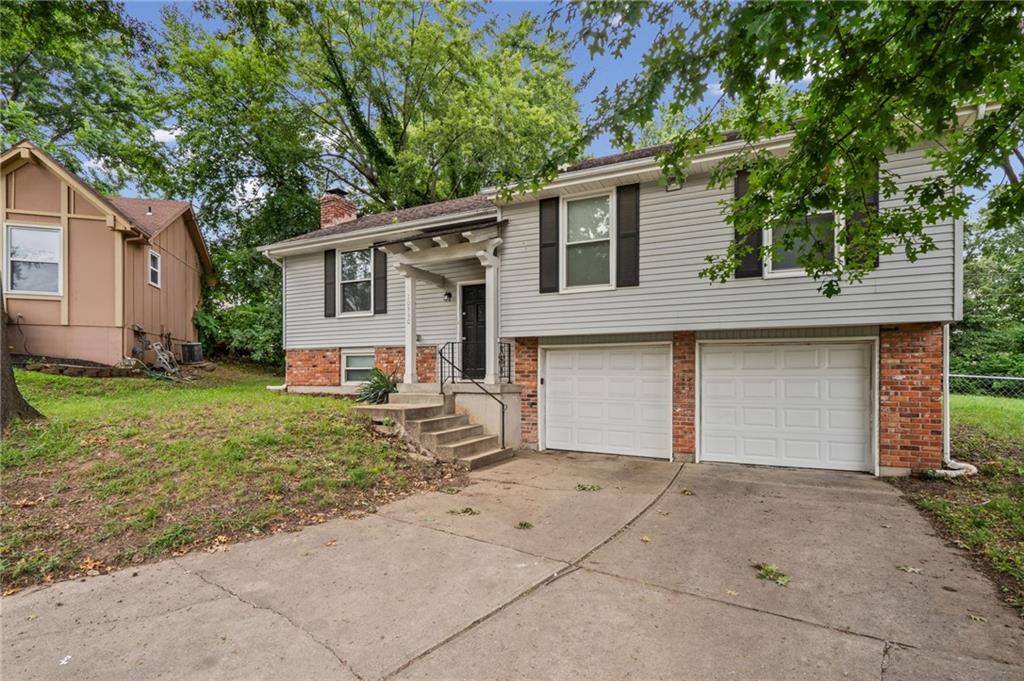 Photo 2 of 10330 Smalley Court