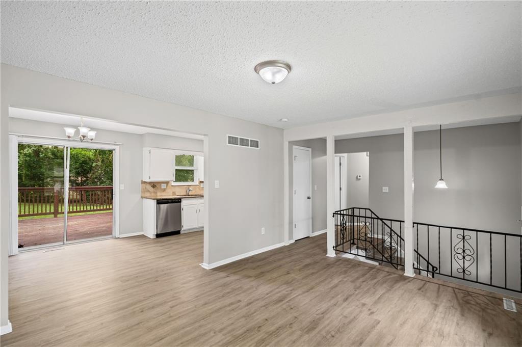 Photo 6 of 10330 Smalley Court