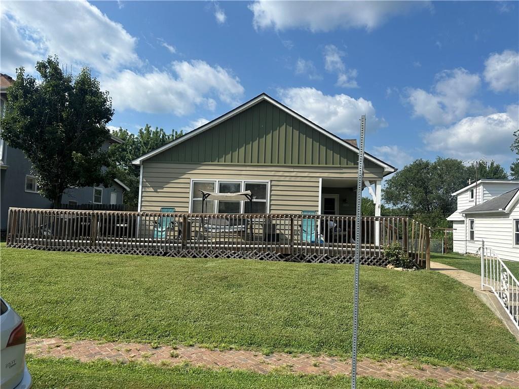 Photo of 2425 Olive Street