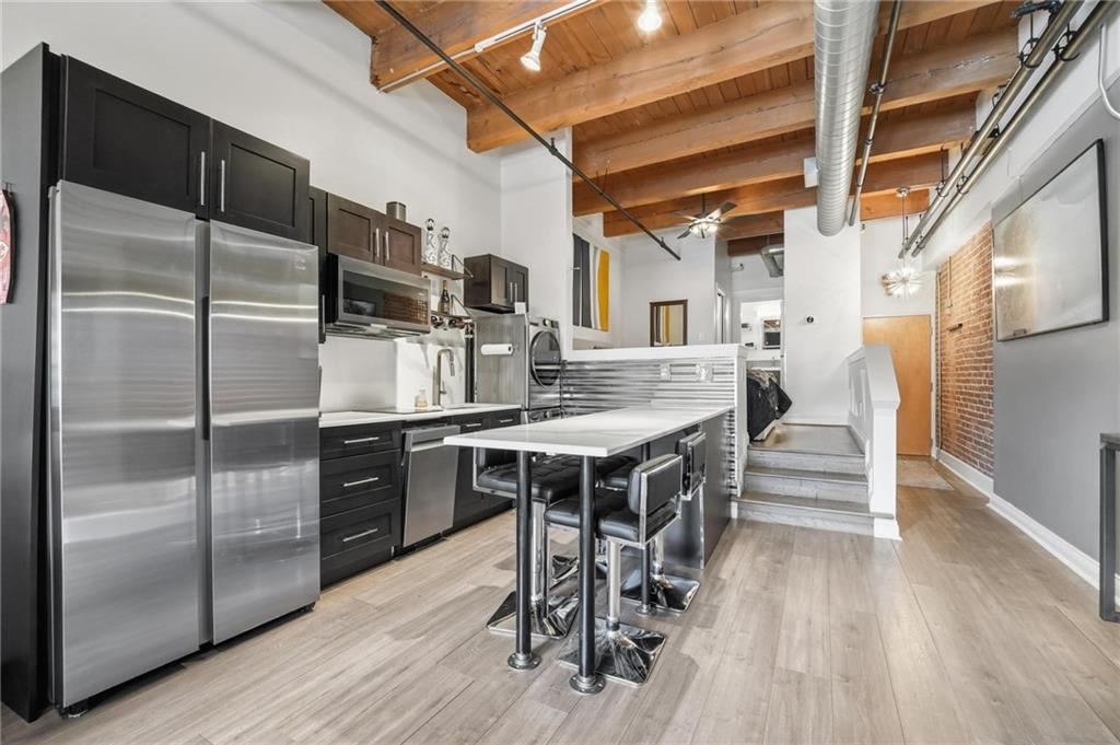 Photo 5 of 706 Broadway Boulevard #201