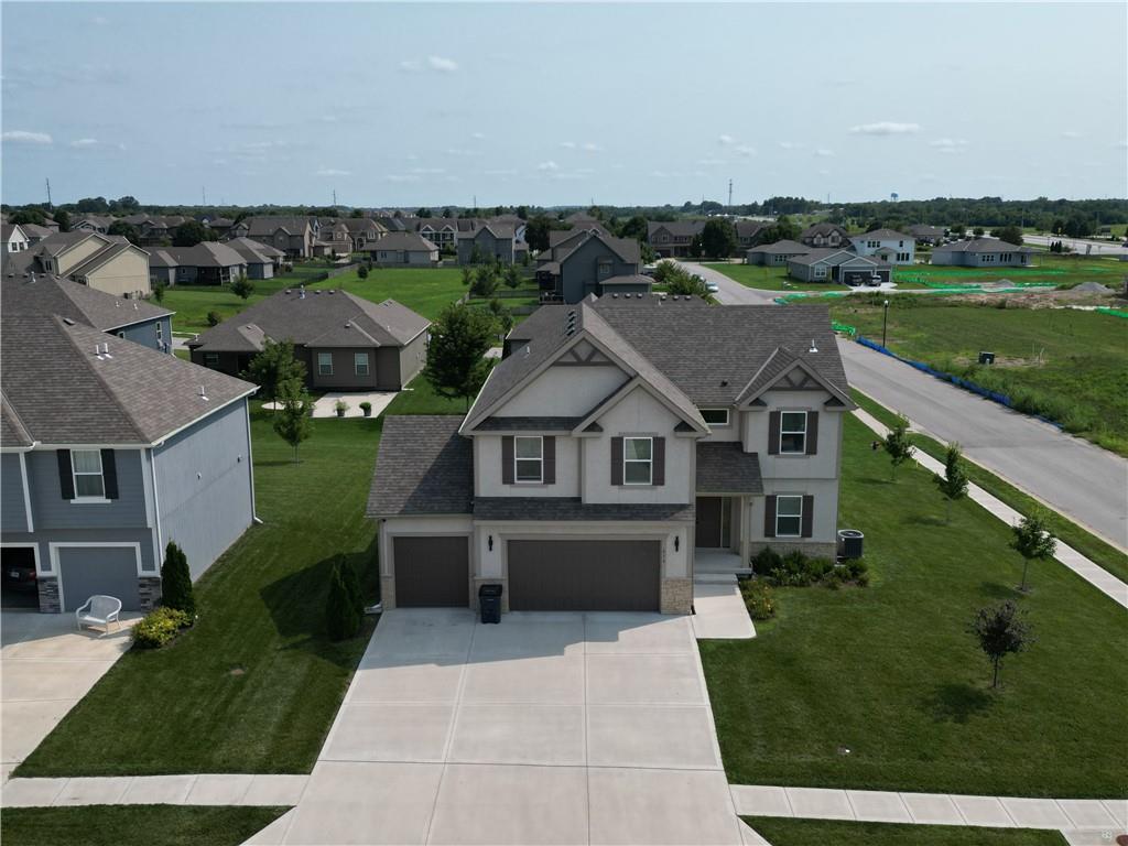 Photo 3 of 416 SW Nelson Drive