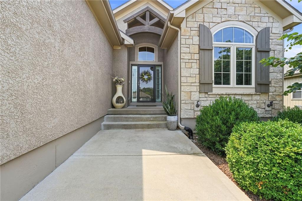 Photo 4 of 947 Birsay Court
