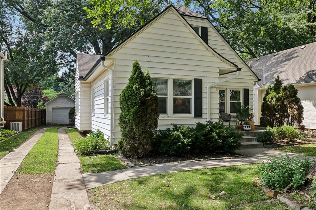 Photo 2 of 7524 Grand Avenue