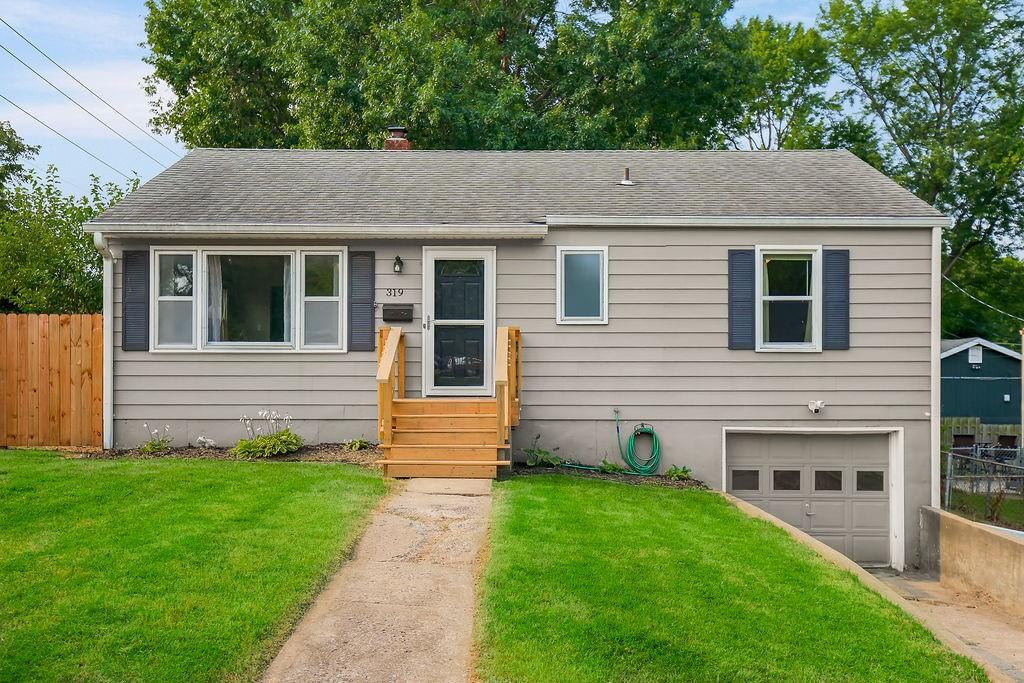 Photo of 319 E 82nd Street