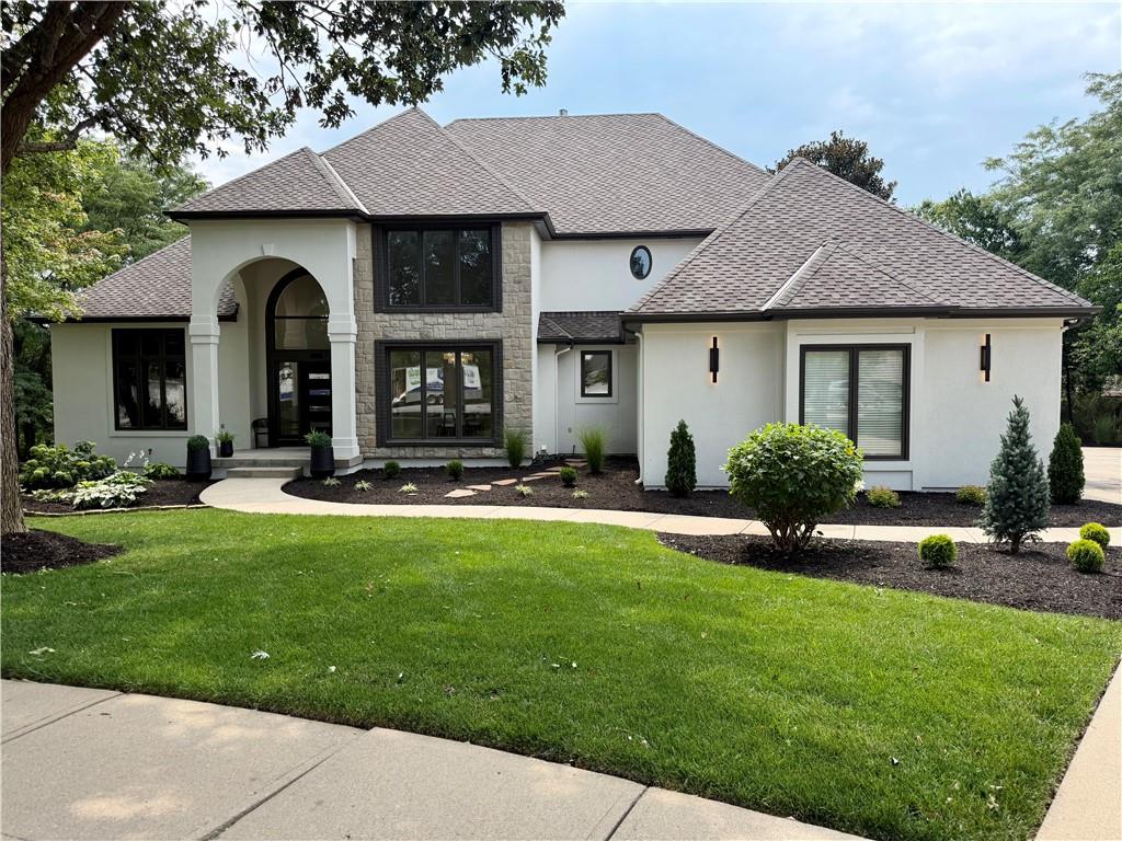 Photo of 14104 Belinder Street in Leawood, KS