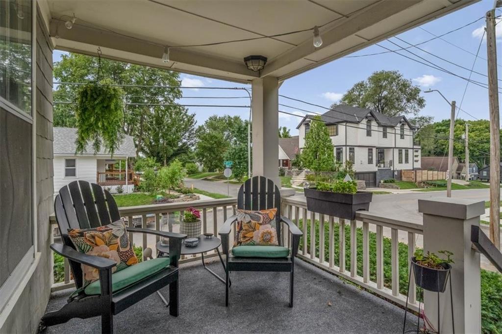 Photo 6 of 4651 Terrace Street