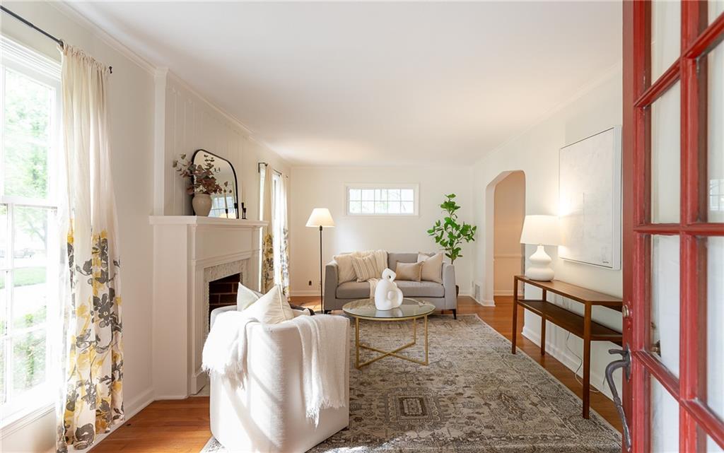 Photo 5 of 7215 Walnut Street