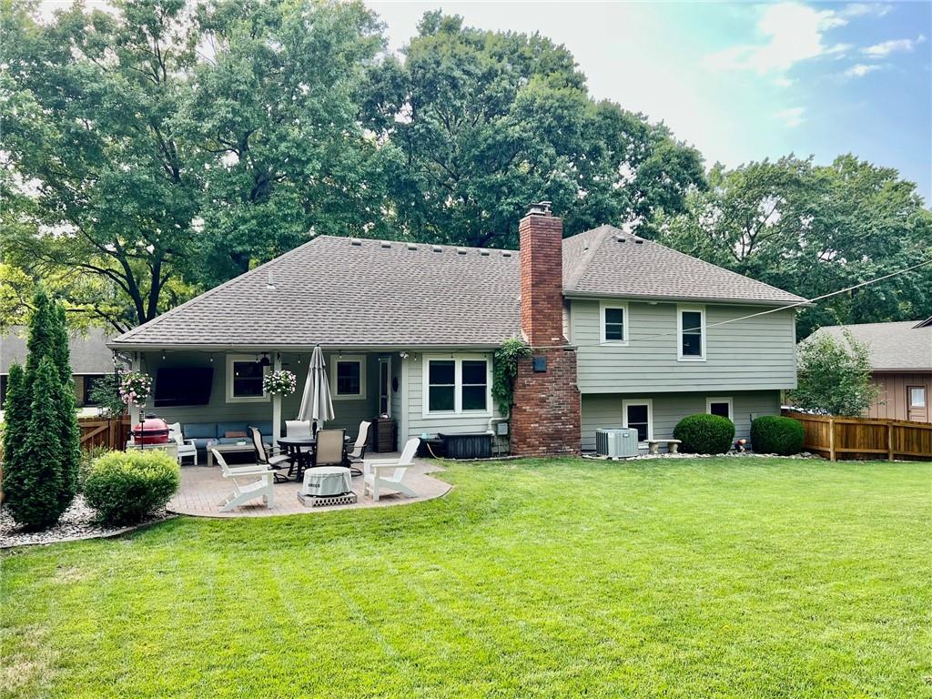 Photo 2 of 12625 Overbrook Road