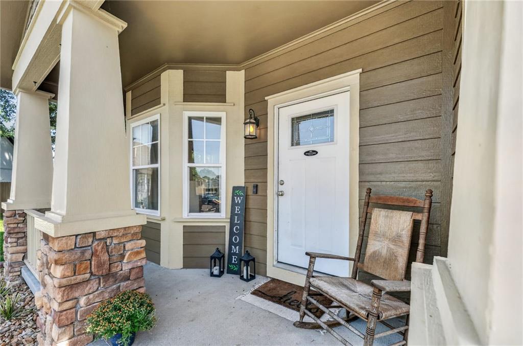 Photo of 2000 Riverstone Drive
