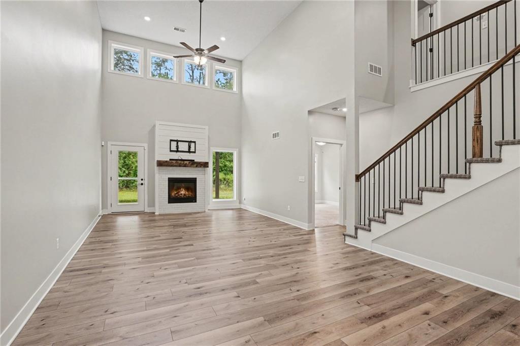 Photo 6 of 206 Walker Street
