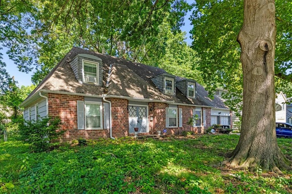 Photo 2 of 5206 Spring Avenue