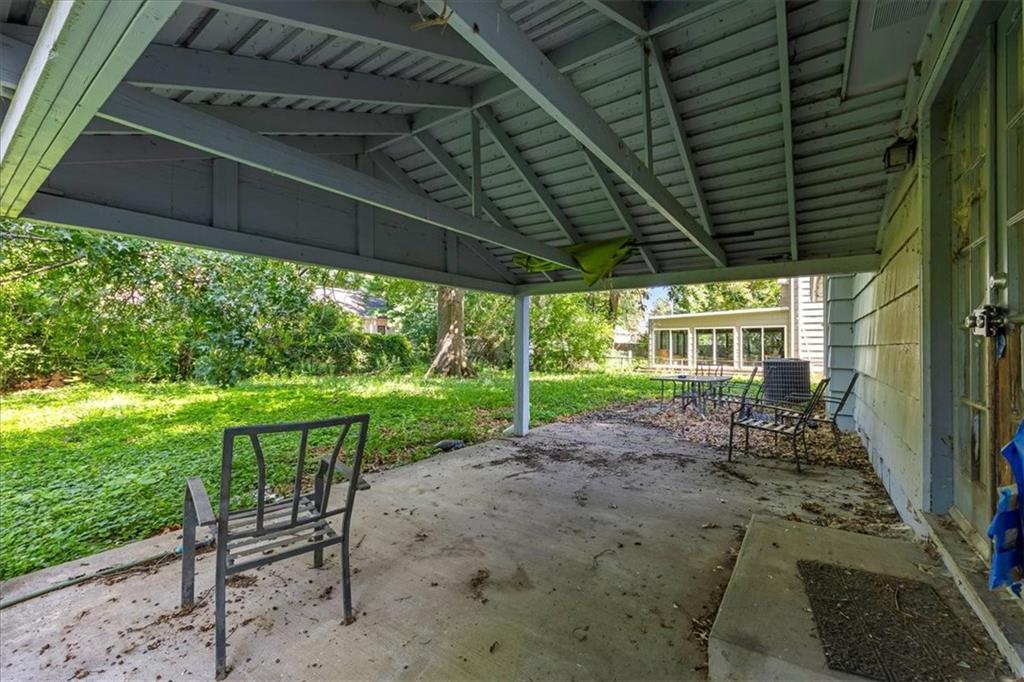 Photo 4 of 5206 Spring Avenue