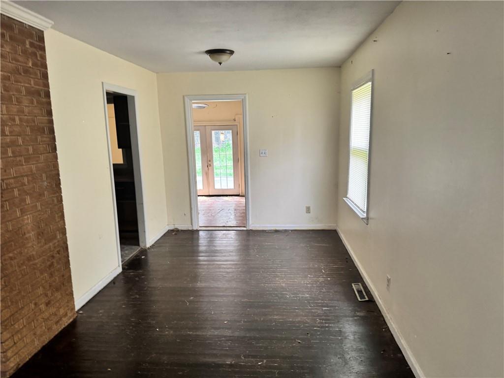 Photo 4 of 9810 Bennington Avenue