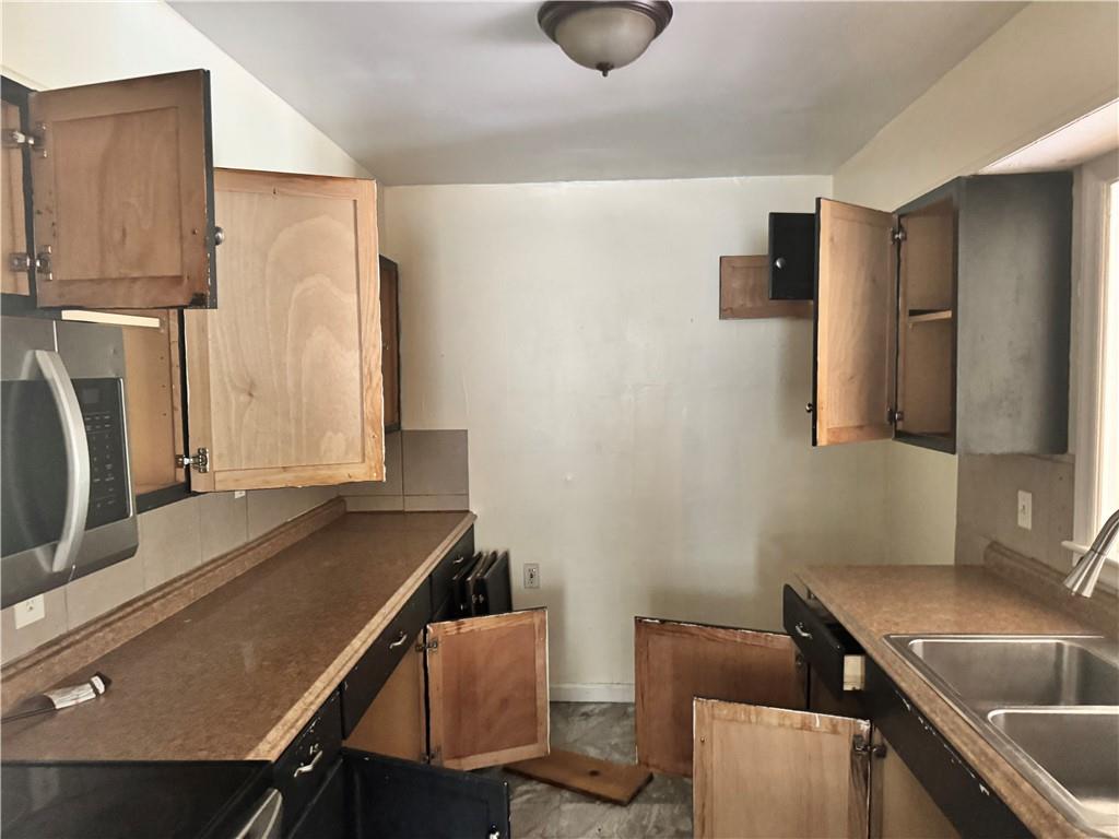 Photo 5 of 9810 Bennington Avenue