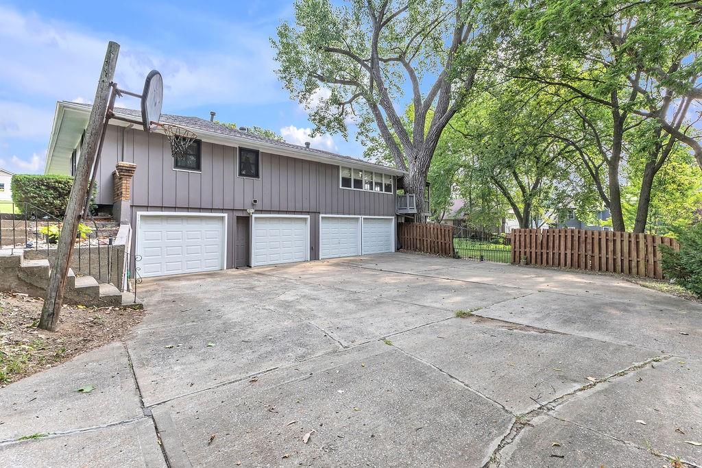 Photo 5 of 7001 N Highland Avenue