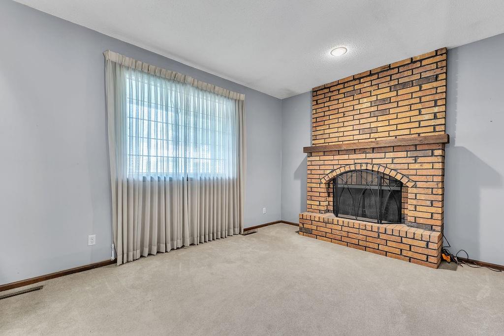 Photo 7 of 7001 N Highland Avenue