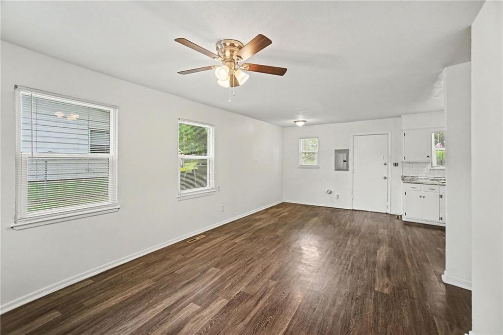 Photo 7 of 2701 S 48TH Terrace
