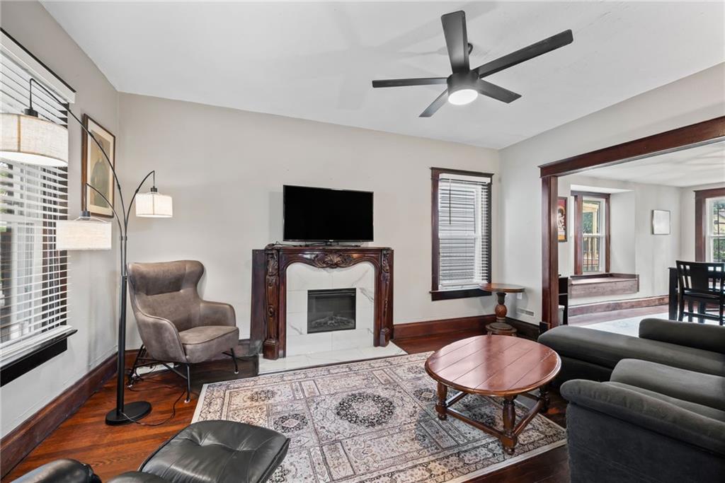 Photo 6 of 3905 Saint John Avenue