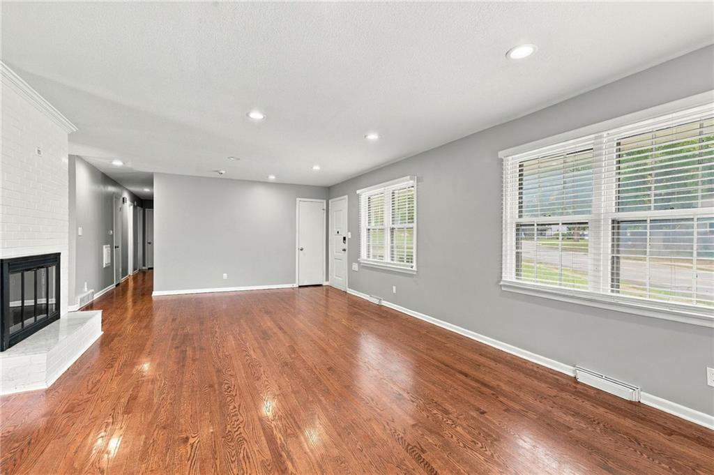 Photo 6 of 10711 W 67th Street
