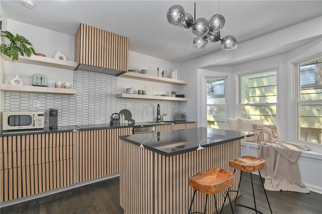 Photo 2 of 2105 W 43rd Avenue