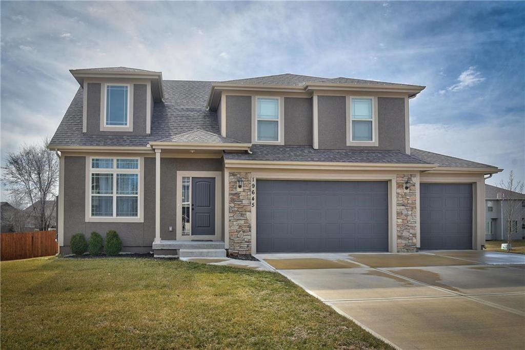 Photo of 19645 W 120th Terrace in Olathe, KS