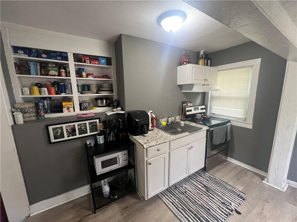 Photo 5 of 2905 E 61st Street