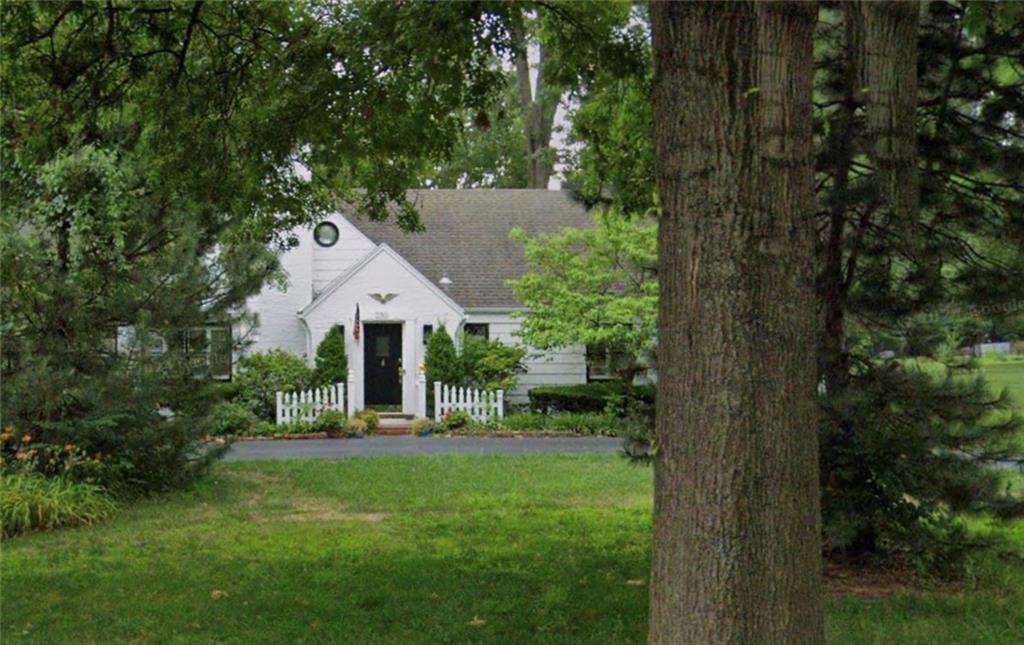 Photo of 2301 W 95th Street in Leawood, KS