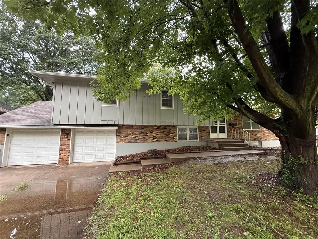 Photo 2 of 5112 Osage Avenue