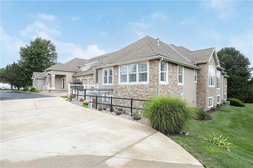 Photo 3 of 11575 S Bell Court Drive #103
