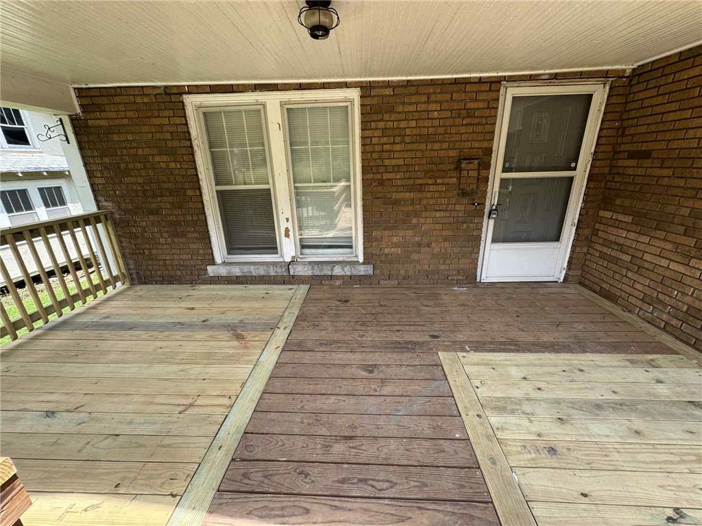 Photo 2 of 1836 Freeman Avenue