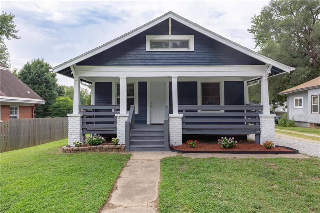 Photo of 116 S Ash Avenue